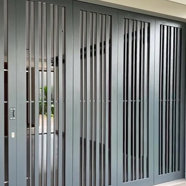 PINTU GARASI - Kontemporer Modern
Warna : 037-S (charcoal grey)