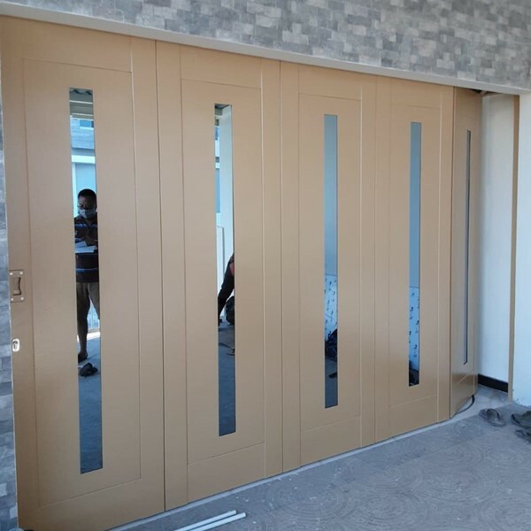 Pintu Garasi Minimalis Modern
Warna : 705 (coklat kekuningan)